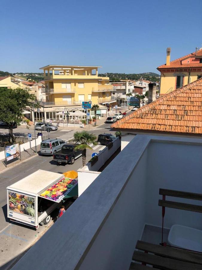 Rs305 - Marcelli, Nuovo Bilocale Fronte Mare Apartment Bagian luar foto